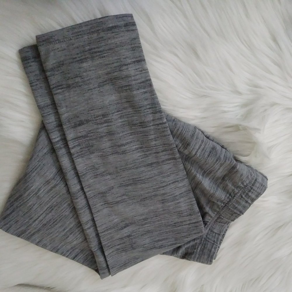Goodnight Kiss Pajama, Jogger Pants Grey Size Medium - Picture 10 of 16